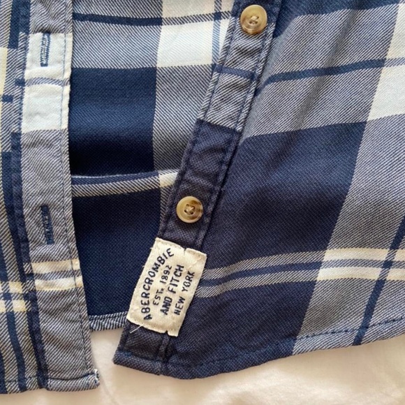 Navy and white plaid flannel - Picture 4 of 4